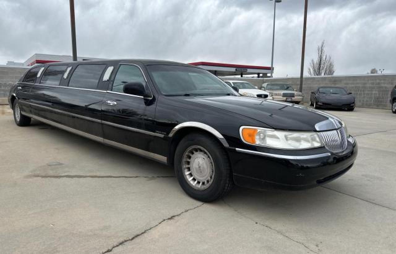 LINCOLN TOWN CAR 1999 1l1fm81w2xy710154