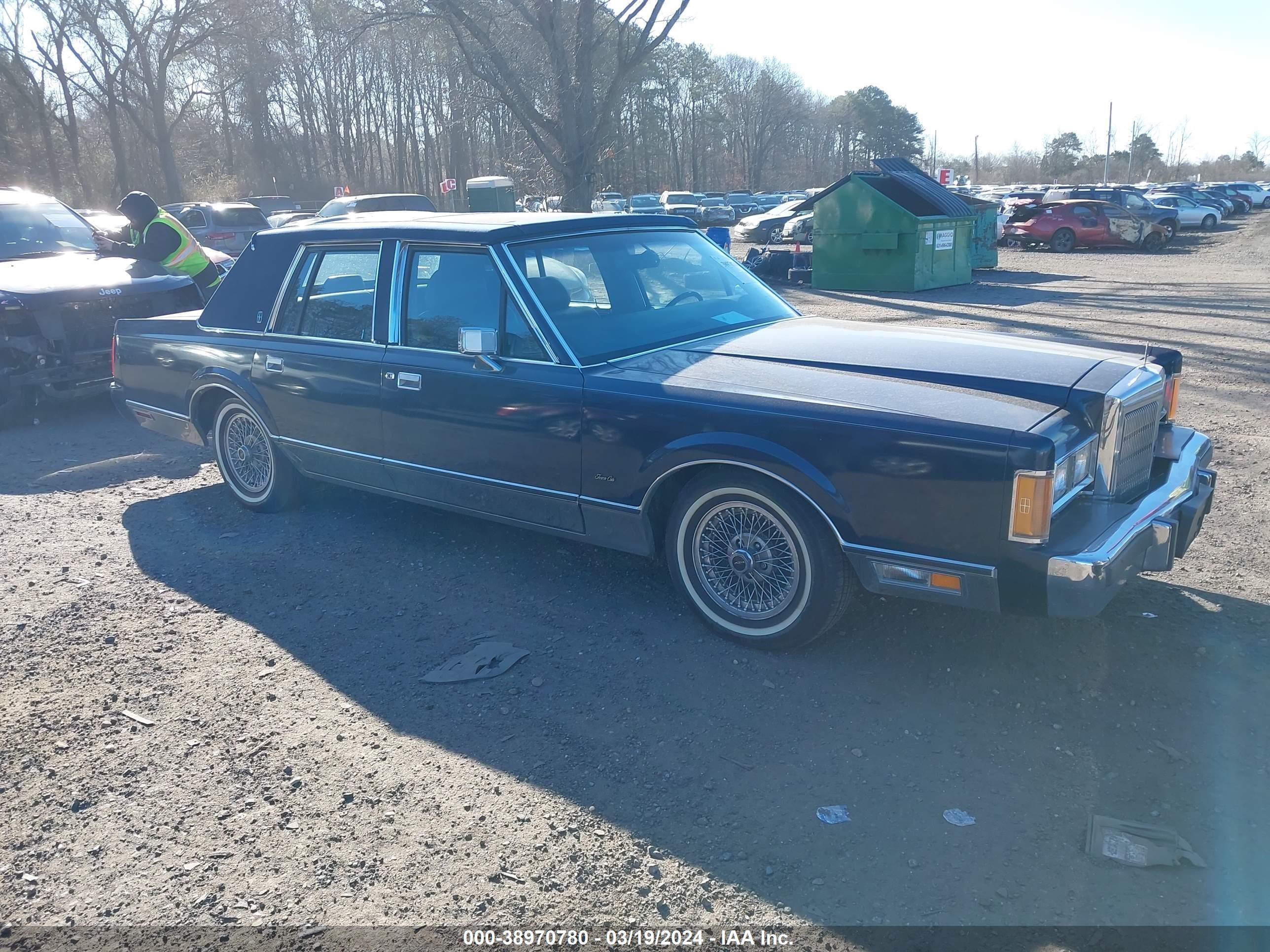 LINCOLN TOWN CAR 1989 1lnbm82f1ky743389