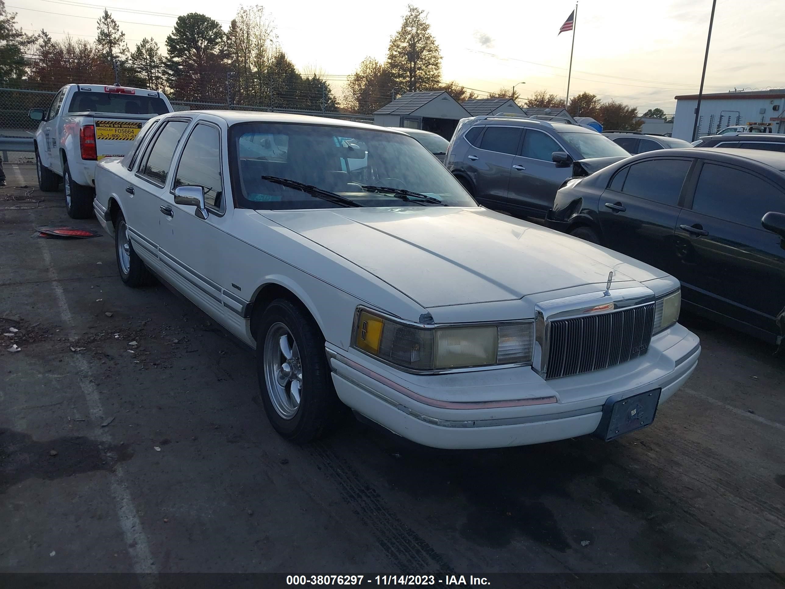 LINCOLN TOWN CAR 1991 1lncm81w4my755156