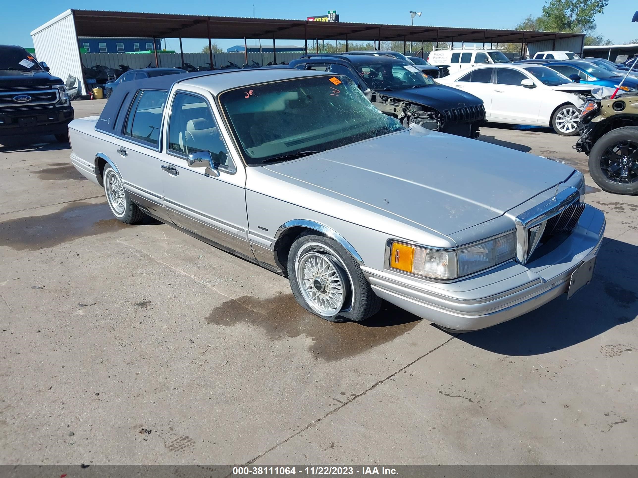 LINCOLN TOWN CAR 1991 1lncm82w1my778943