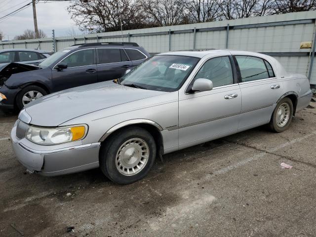 LINCOLN TOWNCAR 1998 1lnfm81w7wy716724