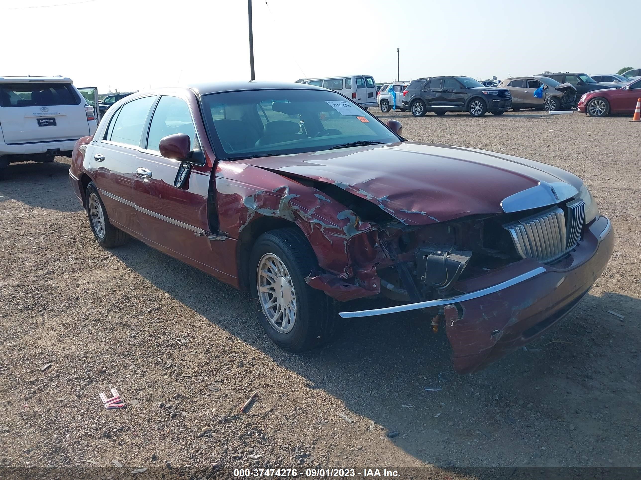 LINCOLN TOWN CAR 1998 1lnfm82w0wy673956