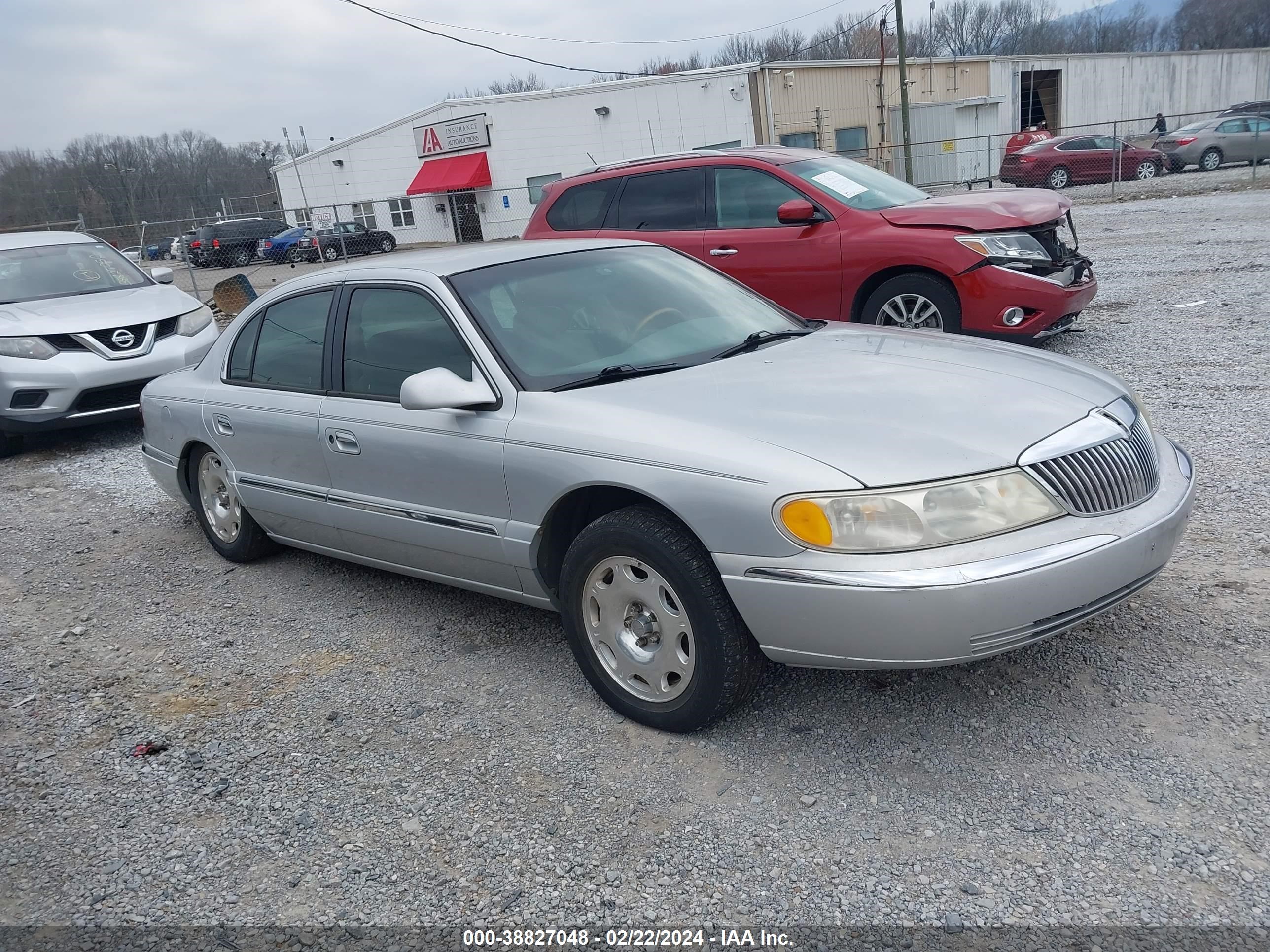 LINCOLN CONTINENTAL 1998 1lnfm97v7wy606292