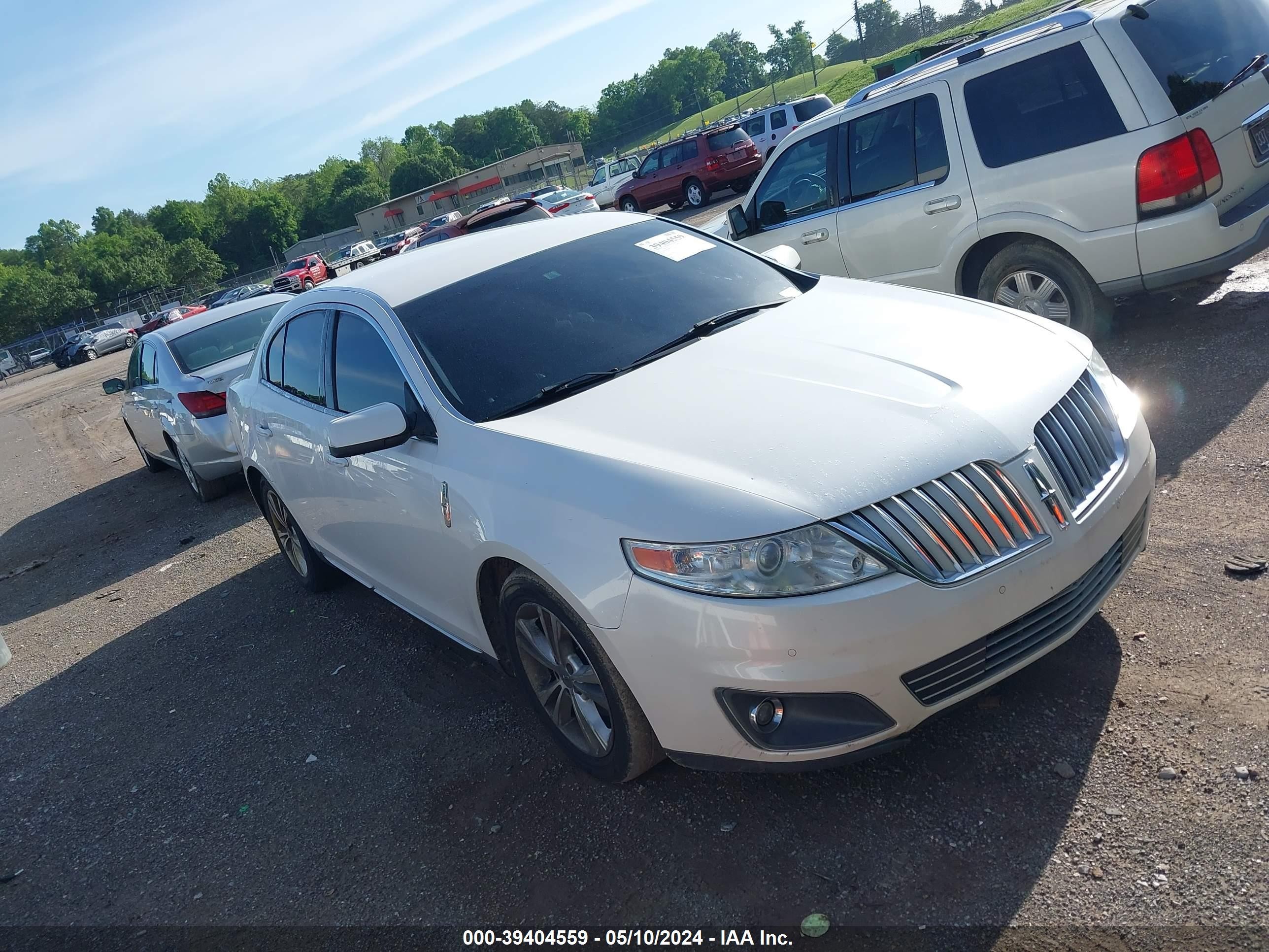 LINCOLN MKS 2011 1lnhl9dr3bg600900