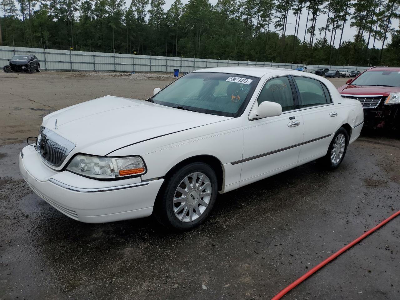 LINCOLN TOWN CAR 2007 1lnhm81v97y619994