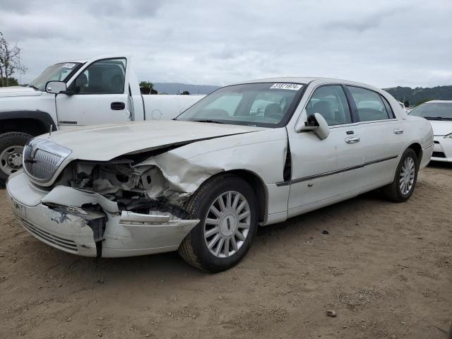 LINCOLN TOWNCAR 2005 1lnhm81w15y636309