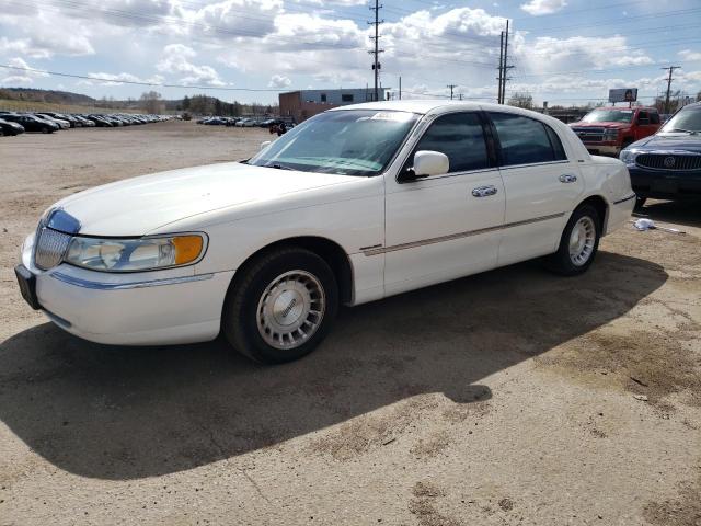 LINCOLN TOWN CAR E 1999 1lnhm81w1xy629122