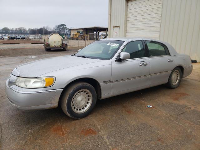 LINCOLN TOWNCAR 2001 1lnhm81w21y684413