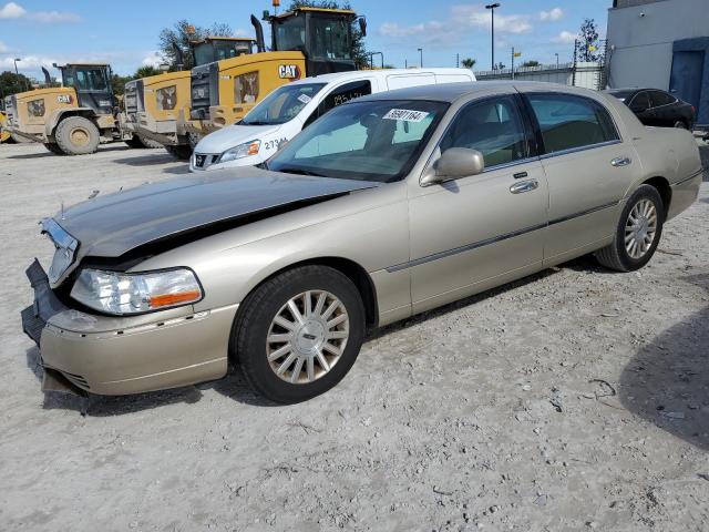 LINCOLN TOWNCAR 2004 1lnhm81w24y664652