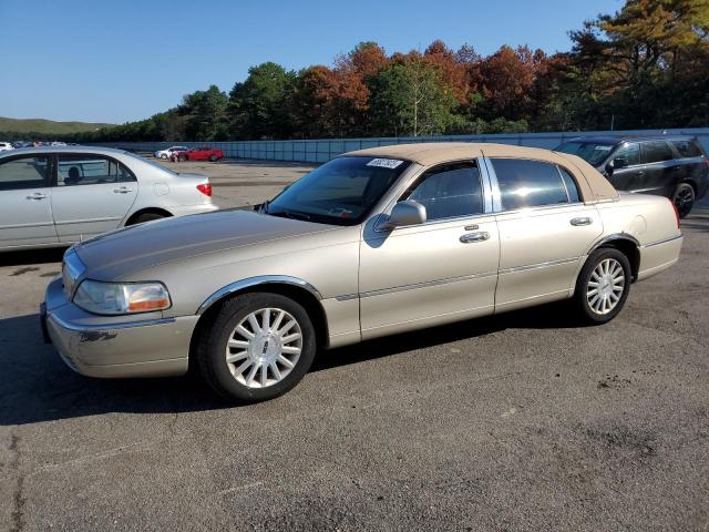 LINCOLN TOWN CAR 2004 1lnhm81w24y687512