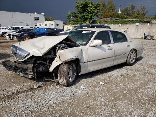 LINCOLN TOWN CAR 2007 1lnhm81w27y635964