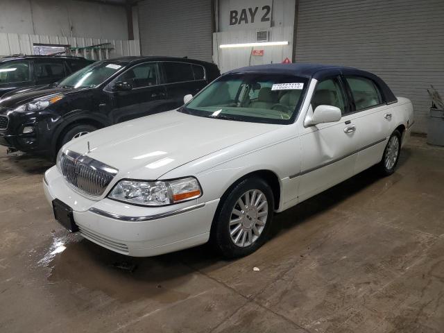 LINCOLN TOWNCAR 2003 1lnhm81w33y673004