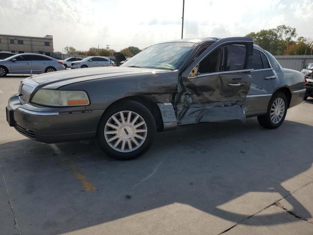 LINCOLN TOWN CAR E 2003 1lnhm81w63y630258