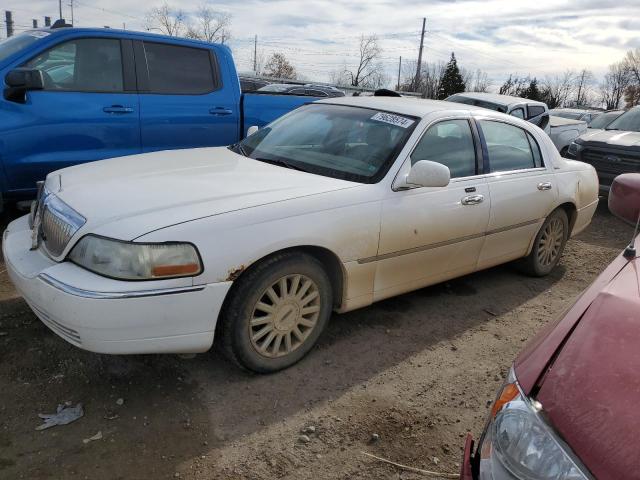 LINCOLN TOWN CAR E 2004 1lnhm81w74y648110