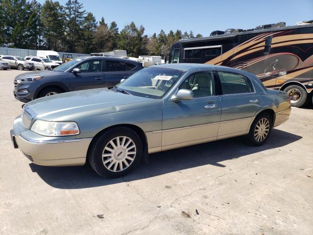 LINCOLN TOWNCAR 2005 1lnhm81w85y640857