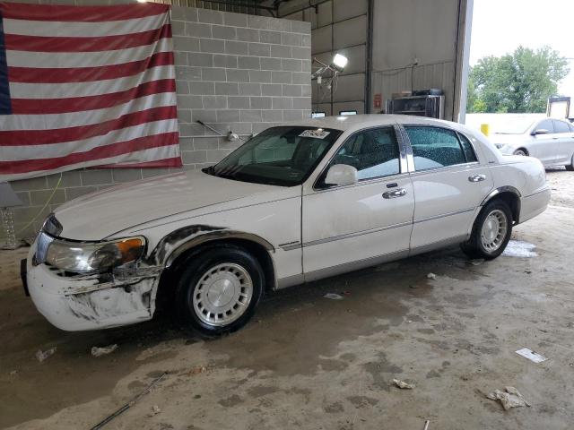 LINCOLN TOWN CAR E 2000 1lnhm81w8yy811479