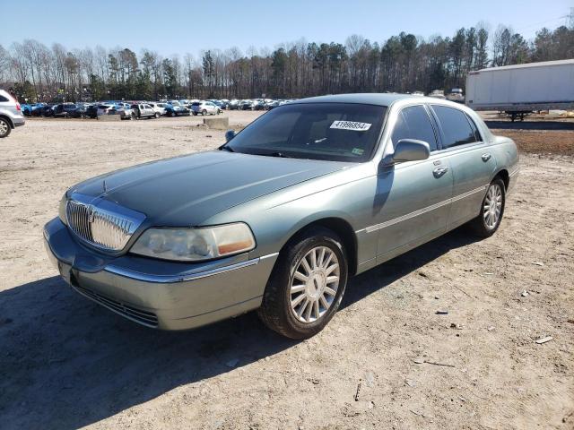 LINCOLN TOWNCAR 2004 1lnhm81w94y622253