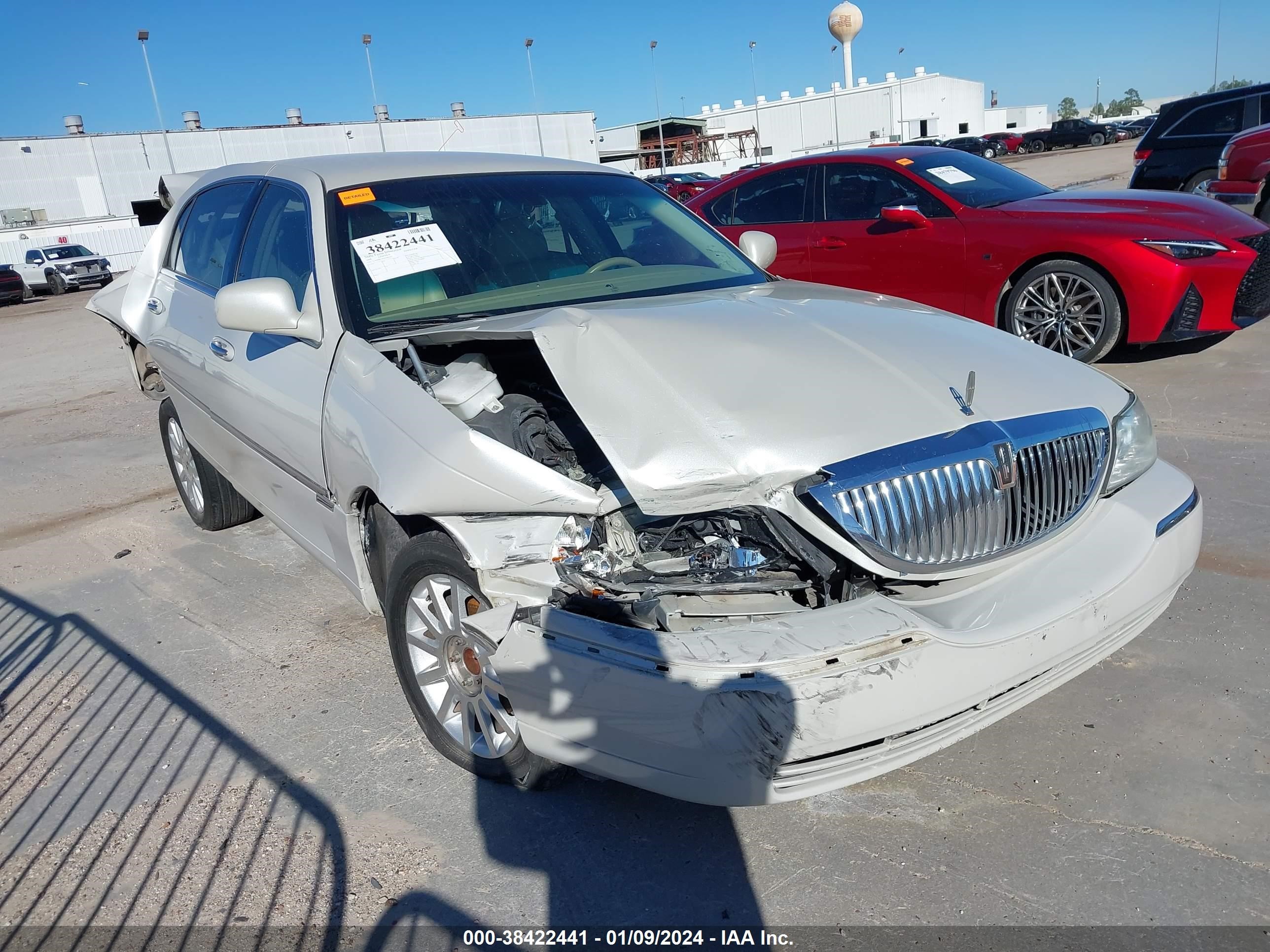 LINCOLN TOWN CAR 2006 1lnhm81w96y605357