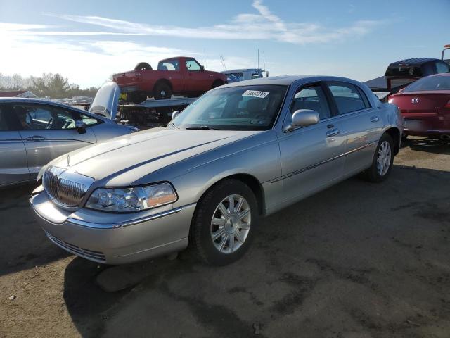 LINCOLN TOWN CAR S 2007 1lnhm82v57y621983