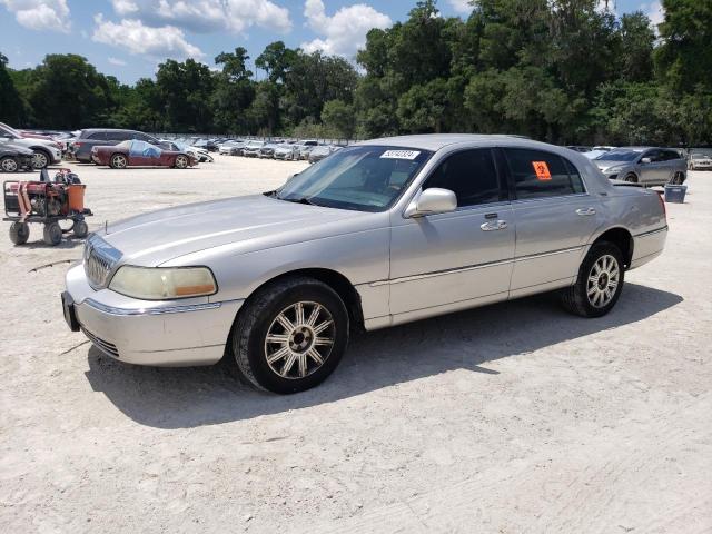 LINCOLN TOWNCAR 2007 1lnhm82v67y601239