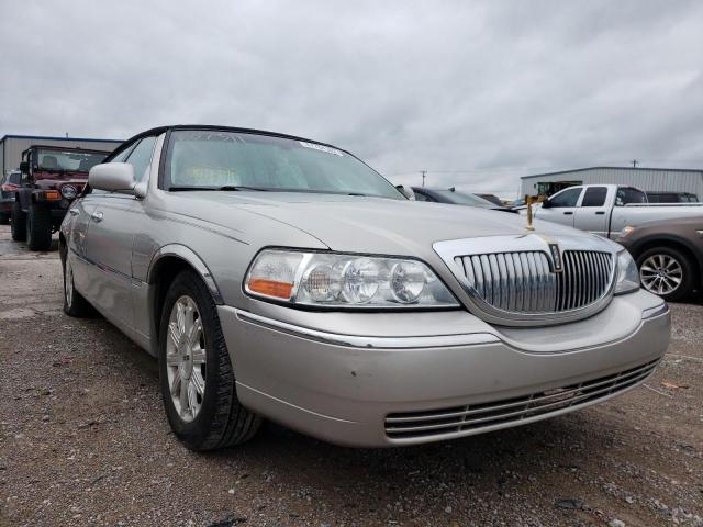 LINCOLN TOWN CAR S 2007 1lnhm82v77y607311