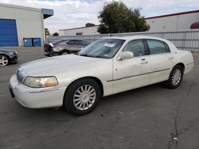 LINCOLN TOWN CAR S 2005 1lnhm82w25y615242