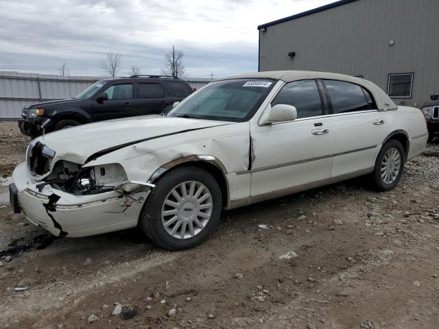 LINCOLN TOWNCAR 2005 1lnhm82w25y652792