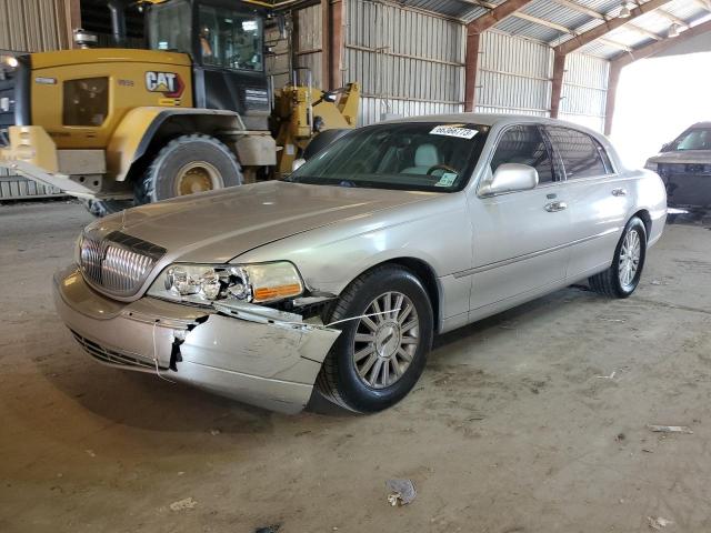 LINCOLN TOWN CAR S 2003 1lnhm82w33y632418