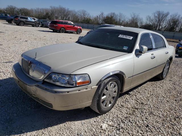 LINCOLN TOWNCAR 2005 1lnhm82w35y630154