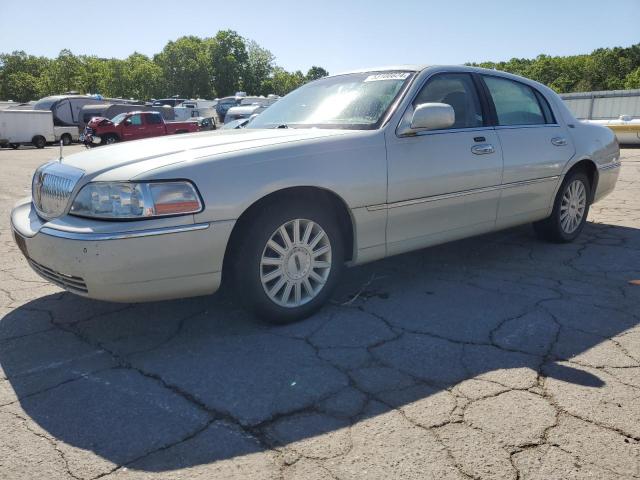 LINCOLN TOWNCAR 2005 1lnhm82w35y652249