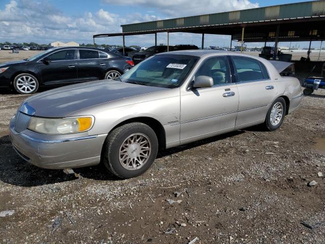 LINCOLN TOWNCAR 1999 1lnhm82w3xy710346