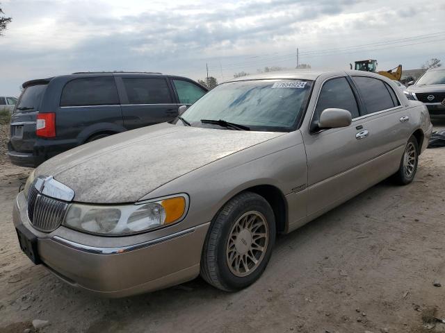 LINCOLN TOWN CAR S 2002 1lnhm82w42y658153