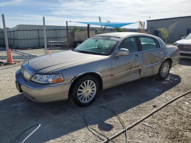 LINCOLN TOWNCAR 2003 1lnhm82w43y624666