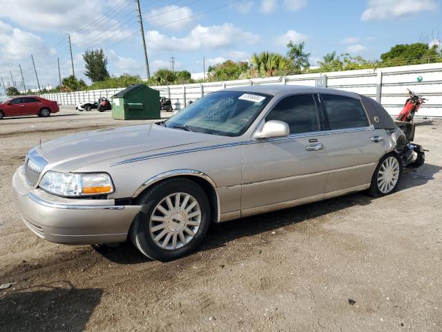 LINCOLN TOWNCAR 2003 1lnhm82w43y633335