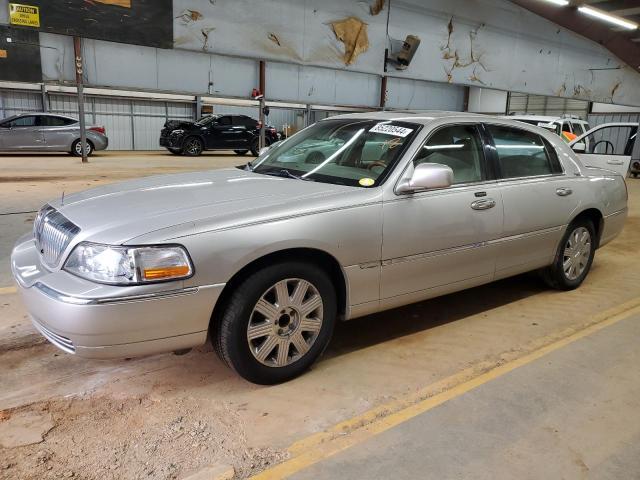 LINCOLN TOWN CAR S 2005 1lnhm82w45y640322