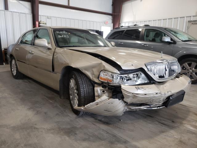 LINCOLN TOWN CAR S 2005 1lnhm82w55y657369