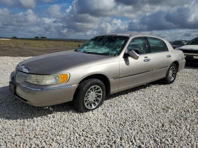 LINCOLN TOWN CAR S 2001 1lnhm82w61y630174