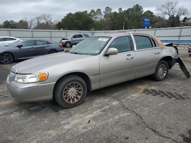 LINCOLN TOWNCAR 2001 1lnhm82w71y612315