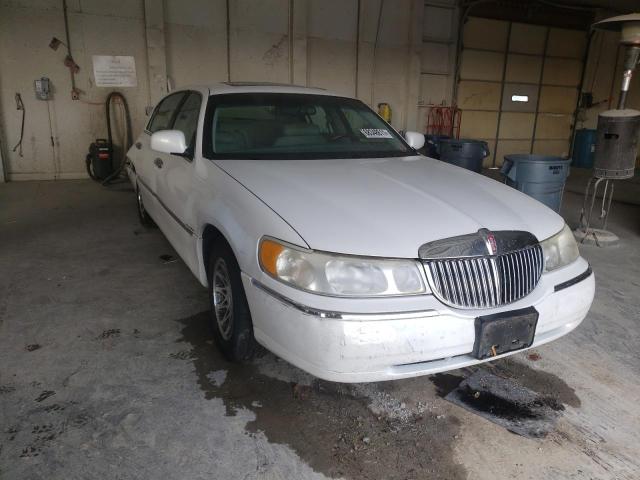 LINCOLN TOWN CAR 2001 1lnhm82w71y617501