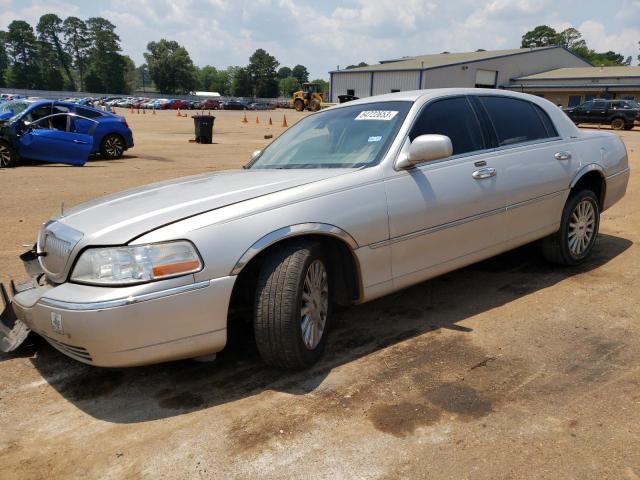 LINCOLN TOWN CAR S 2003 1lnhm82w73y630509