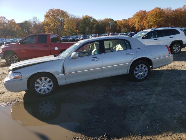 LINCOLN TOWN CAR S 2005 1lnhm82w75y671130