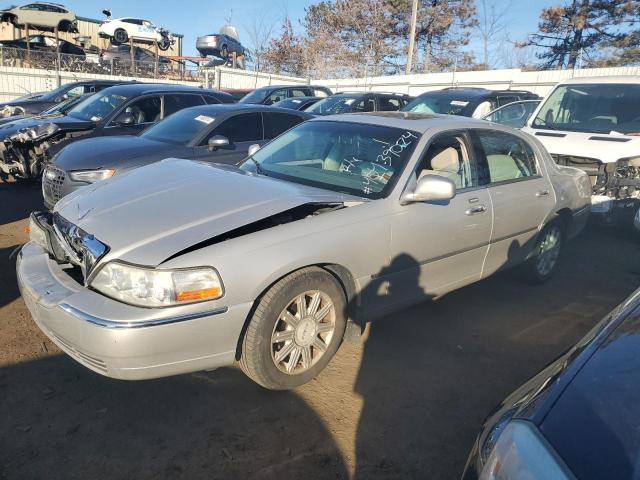 LINCOLN TOWNCAR 2007 1lnhm82w77y631813