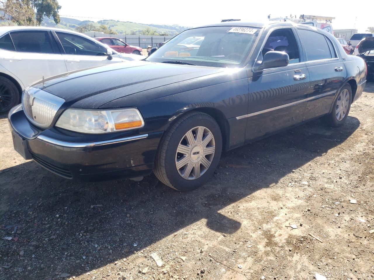 LINCOLN TOWN CAR 2005 1lnhm82w85y669788