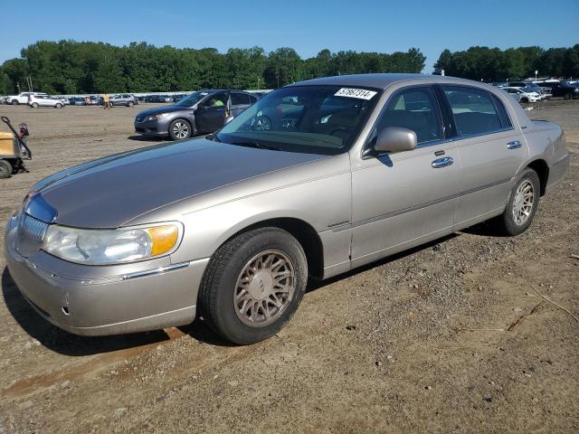 LINCOLN TOWNCAR 1999 1lnhm82w9xy683704