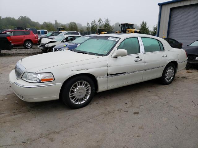 LINCOLN TOWN CAR D 2006 1lnhm83v26y615054