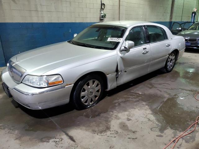 LINCOLN TOWNCAR 2003 1lnhm83w03y633041