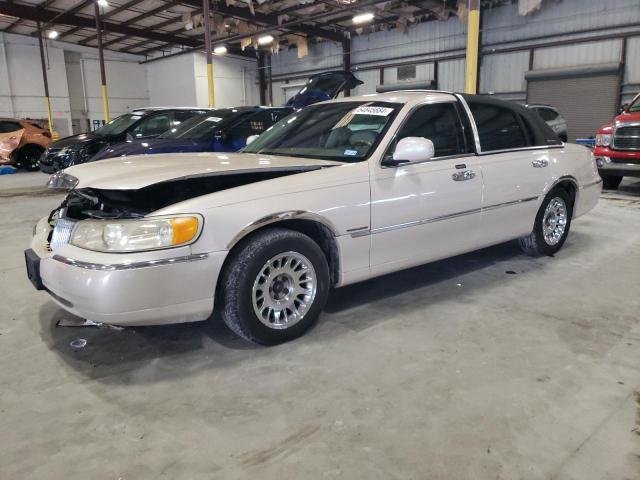 LINCOLN TOWNCAR 2000 1lnhm83w1yy824460