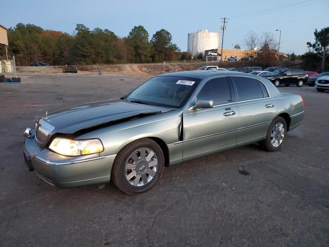 LINCOLN TOWNCAR 2004 1lnhm83w24y680380