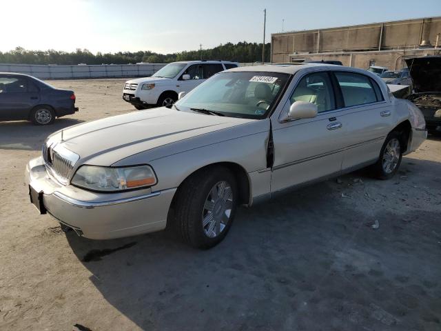 LINCOLN TOWN CAR C 2003 1lnhm83w43y644558