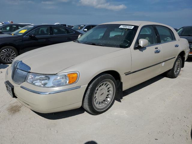 LINCOLN TOWN CAR C 1999 1lnhm83w4xy679770